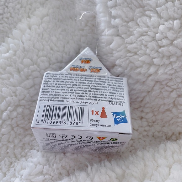 🌷3/$15 Brand New Disney x Pop Adventures Frozen II Blind Box Figure - Picture 3 of 5